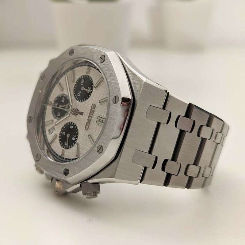 Seiko Oak Panda Chronograph Homage