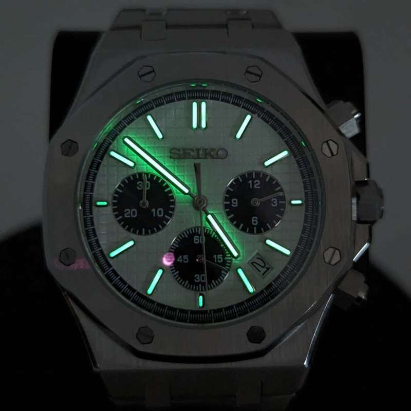 Seiko Oak Panda Chronograph Homage