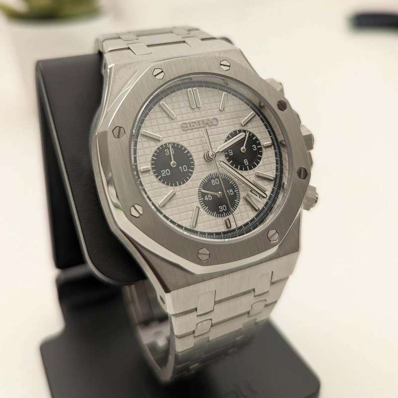 Seiko Oak Panda Chronograph Homage