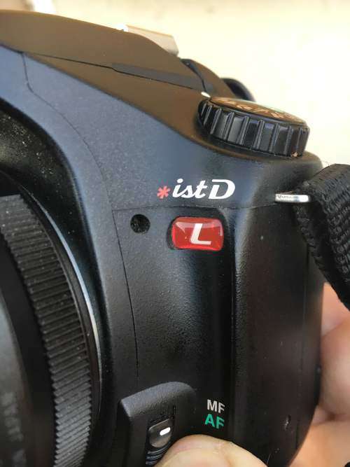 PENTAX ist DL camera
