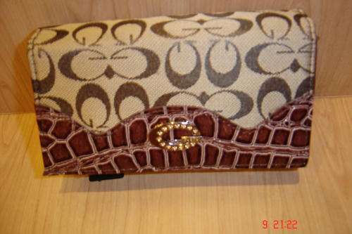 BRANDED Brown-bronze colour money purse!!! Don't miss out on this one!!!!