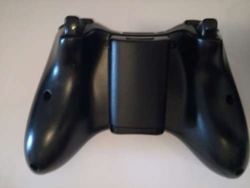 Xbox 360 wireless remote and charge cable