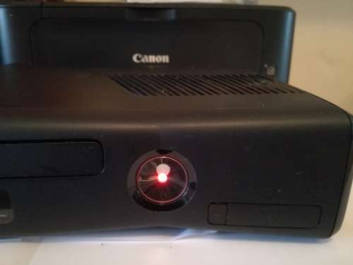 Xbox 360s for spares. Please read.