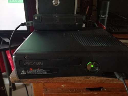 Xbox 360s for spares. Please read.