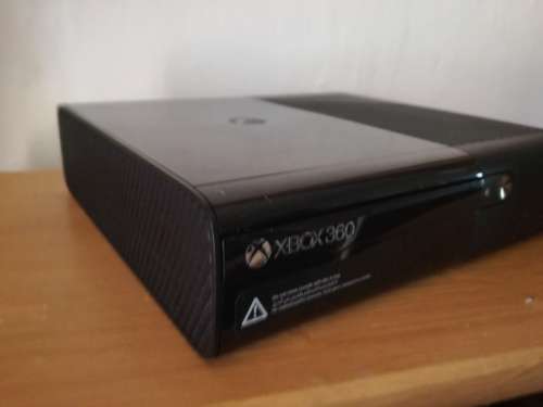 Xbox 360E for parts repair