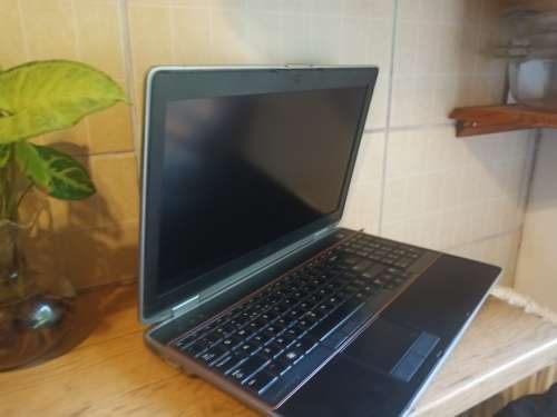 Dell latitude E6520 i7