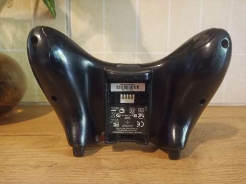 Xbox 360 original wireless controller for parts /repair