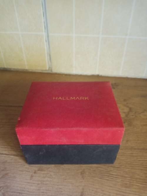Hallmark men`s watch not working