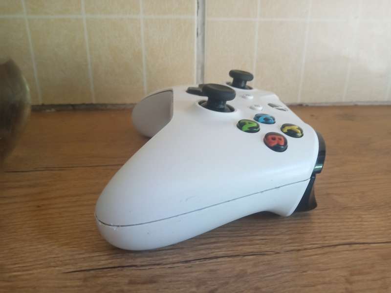 Xbox one s original controller for parts