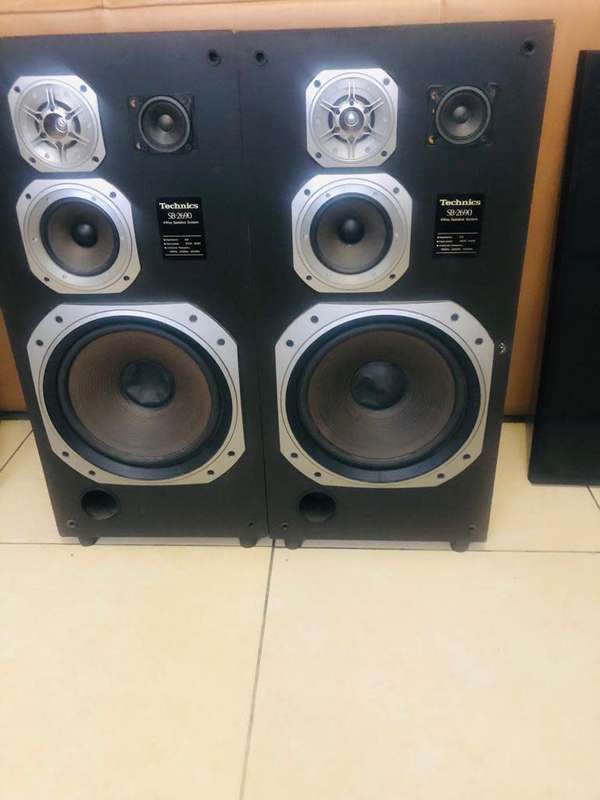 Rare Technics SB 2690 floor standing speakers