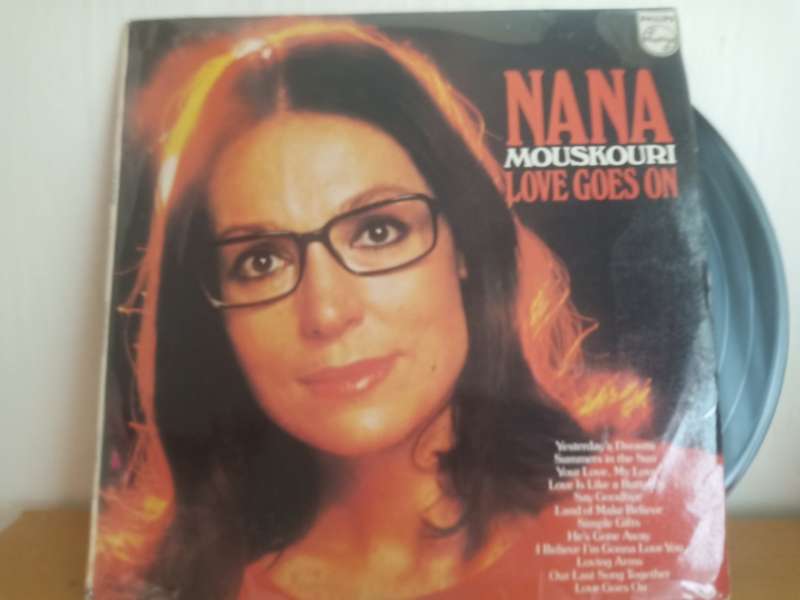 Nana Mouskouri Love goes on LP