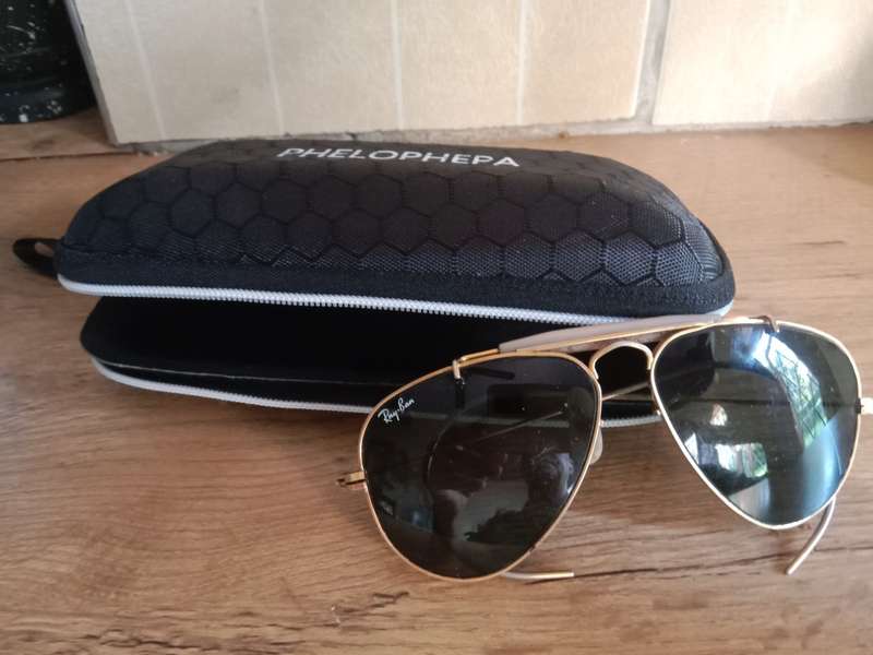 Original babyface Rayban. Please read