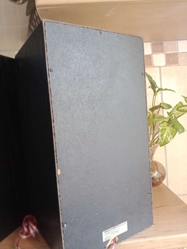 Vintage Marantz bookshelf speakers