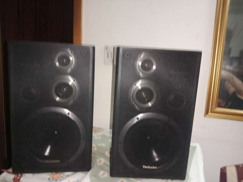 Technics SB CD 101 hifi speakers. Please read