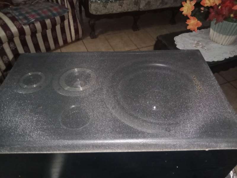 Technics SB CD 101 hifi speakers. Please read
