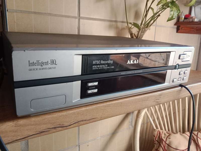 Vintage AKai VHS video recorder for parts