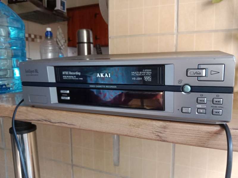 Vintage AKai VHS video recorder for parts