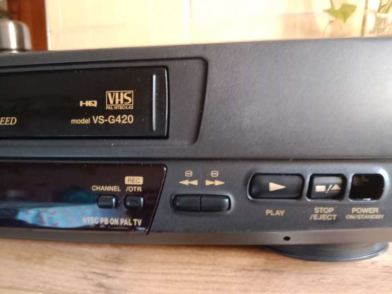 Akai Vintage VHS video recorder As is