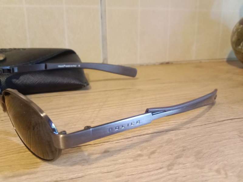 Police sunglasses with original pouch