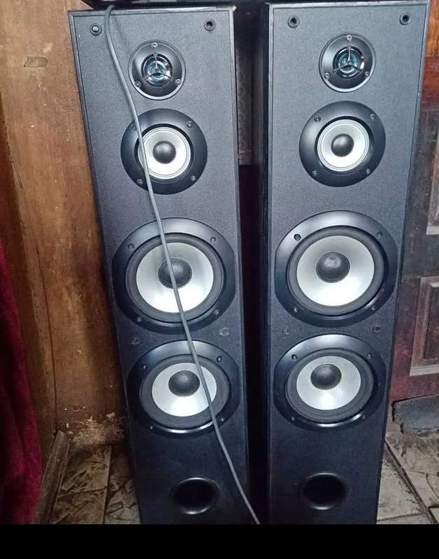 Sony Tallboy speakers SS F6000p