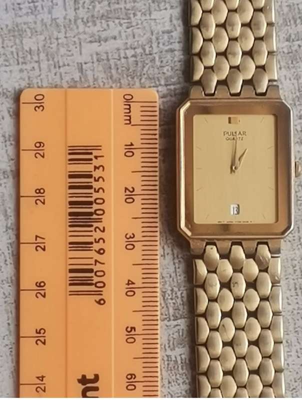 Beautiful Mens Pulsar Quartz watch