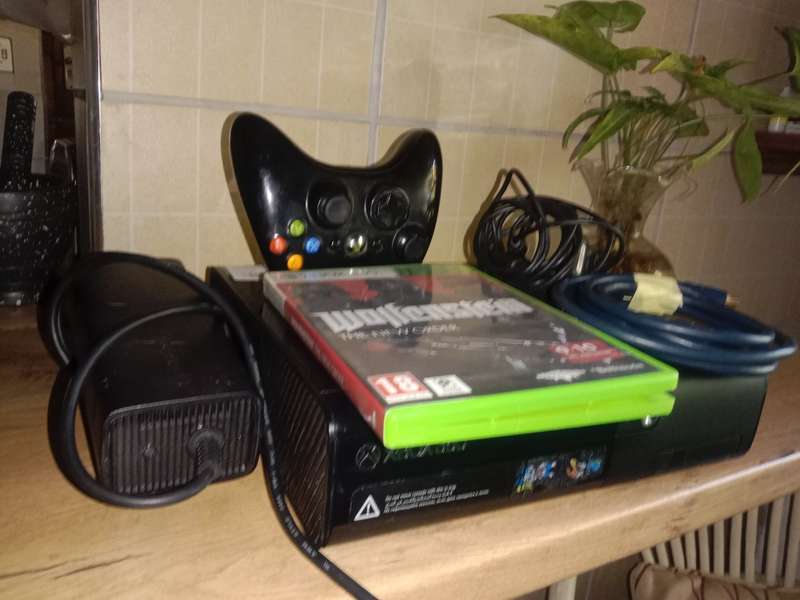 Xbox 360e bundle