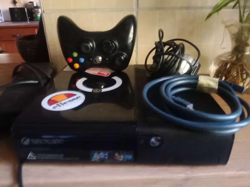 Xbox 360e bundle