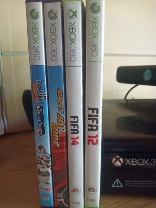 Xbox 360e Kinect bundle
