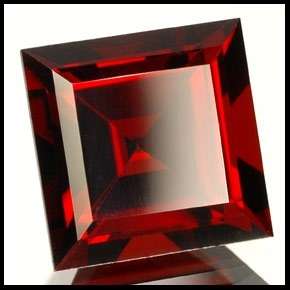 BEAUTIFUL 100% NATURAL SQUARE CUT RED GARNET 5MM - R1 NO RESERVE AUCTION!