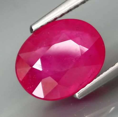 3.65ct Beautiful Gem! 100% Natural Oval Cut Top Red Pink Ruby