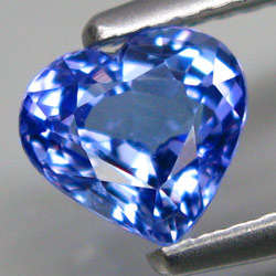 1.03ct STUNNING HEART CUT NATURAL TANZANITE