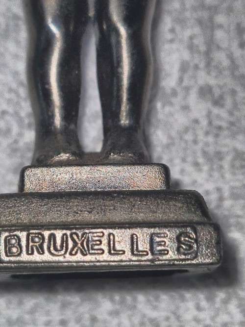 Fountain BRUXELLES Brussels Little Boy Man Peeing Silver Metal Figurine