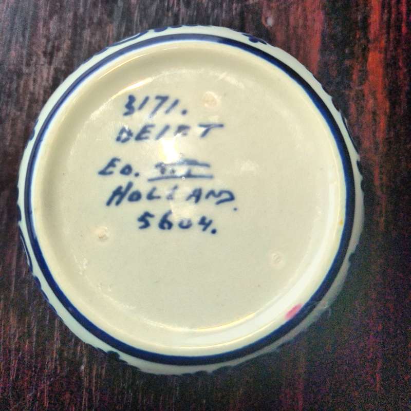 3 Dutch Delft Blue Porcelain Collectibles 2 Plates and Trinket box
