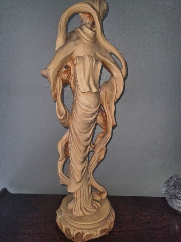 A beautiful Vintage  Oriental Geisha Sculpture or Figurine Large 48cm Tall