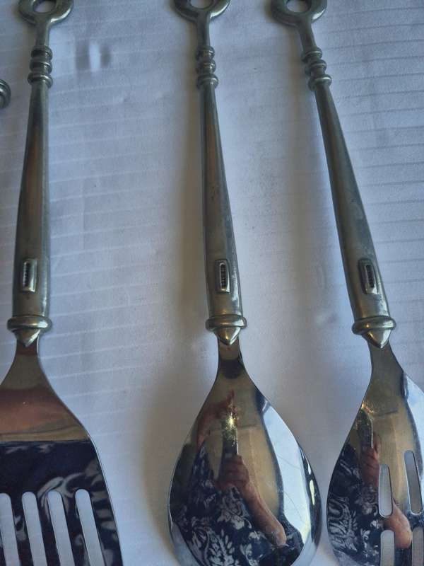 Carrol Boyes Wall Mounted 6 Piece Utensil Set