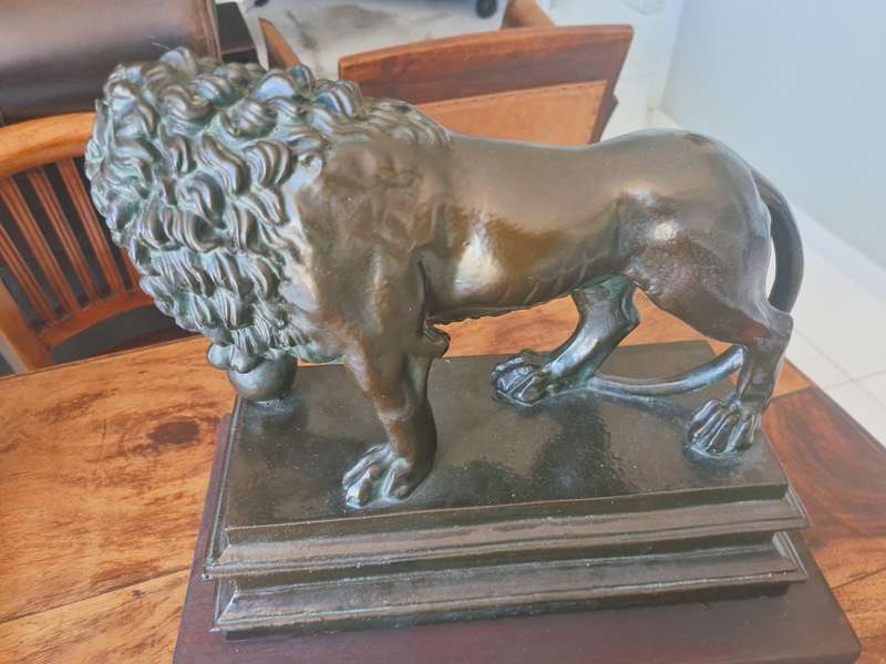 Large Pair Medici Lions