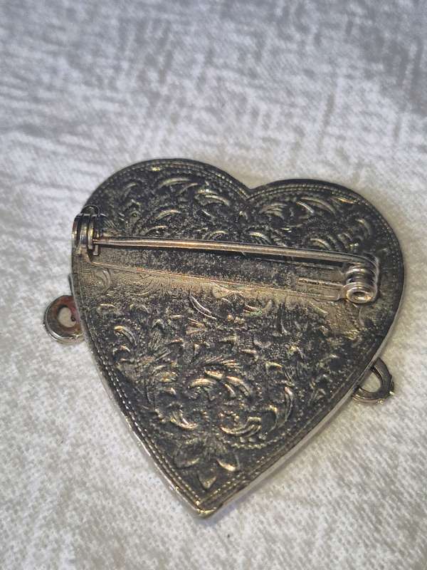 Vintage `Mother` brooch on mother of pearl in hart shape box