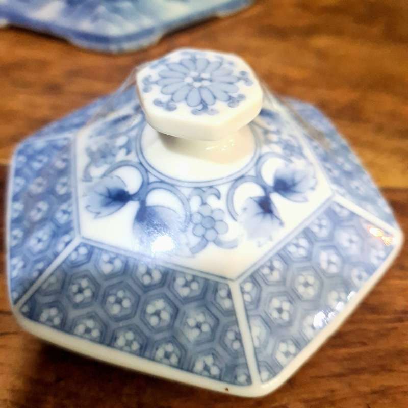 Dolphin DYNASTY BLUE Teapot with Warmer