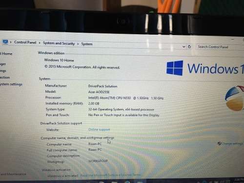 Acer Aspire One 10.1" Laptop (D255E) Bundle