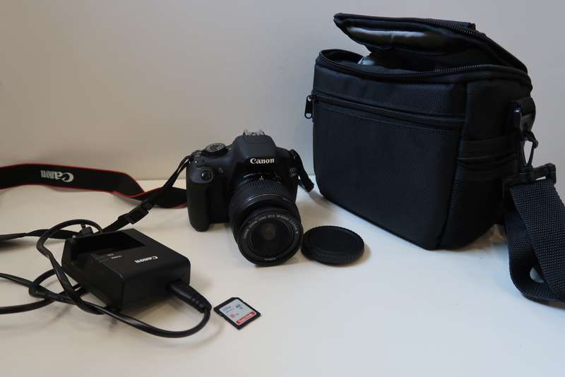Canon EOS 1200D camera set