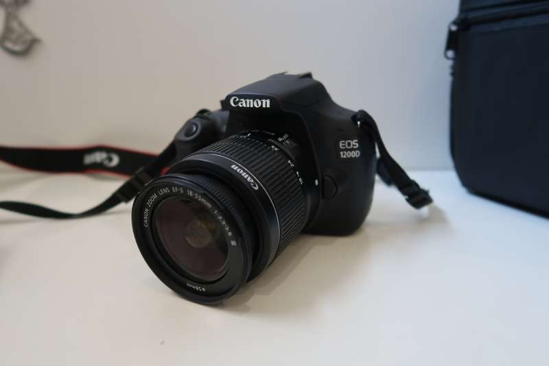 Canon EOS 1200D camera set
