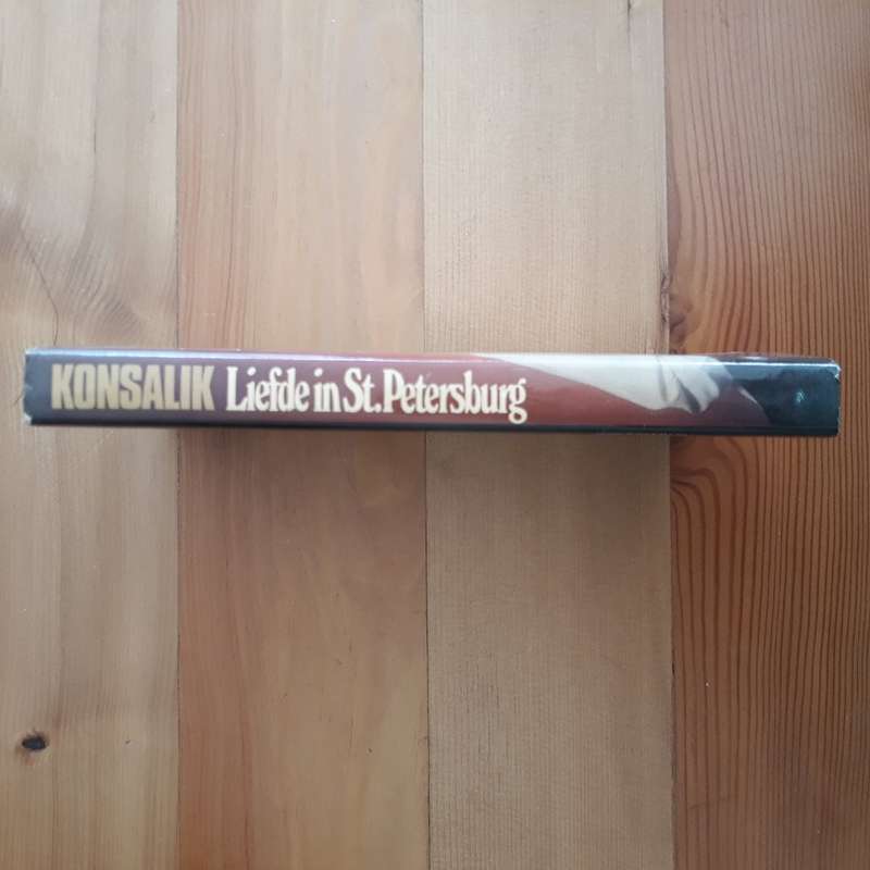 Liefde in St. Petersburg (Heinz G. Konsalik)
