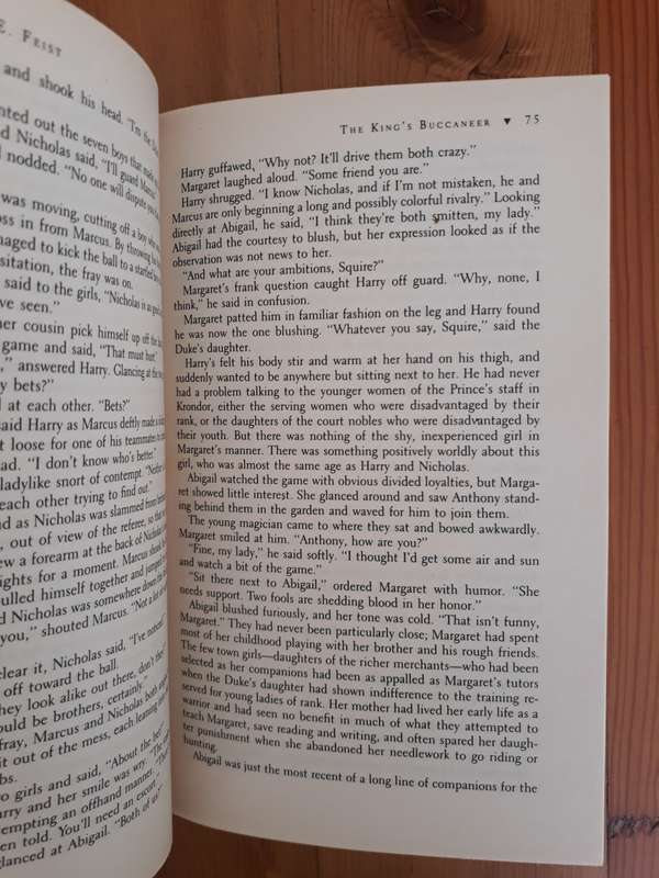 The King's Buccaneer (Riftwar Cycle: Krondor's Sons)  Raymond E. Feist