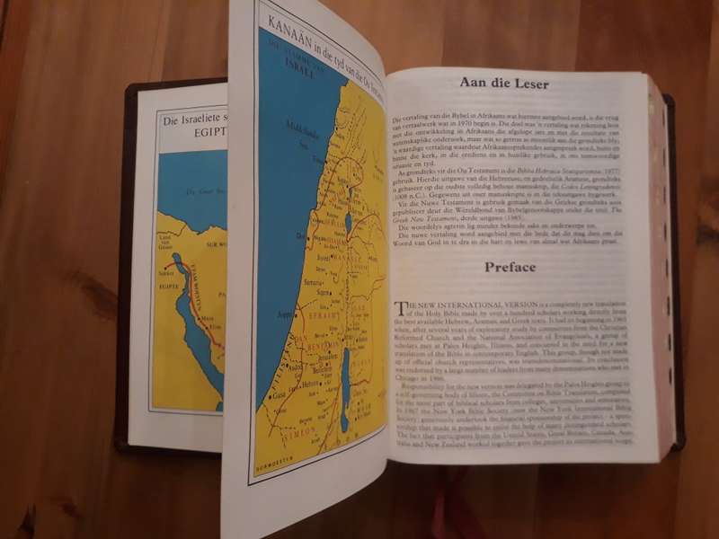 Familie-Studiebybel: Drie Vertalings Olyfberg Uitgewers 1990