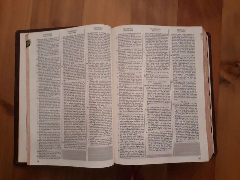 Familie-Studiebybel: Drie Vertalings Olyfberg Uitgewers 1990