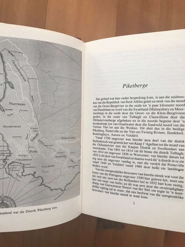 Piket Teen 'n Berg : Die Geskiedenis van Piketberg 1660-1970 (W A Burger)