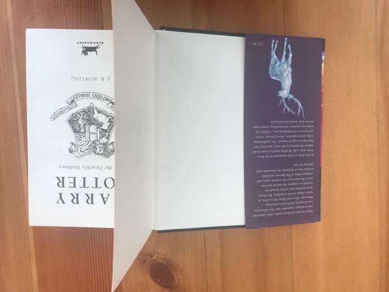Harry Potter and The Deathly Hallows - J.K. Rowling