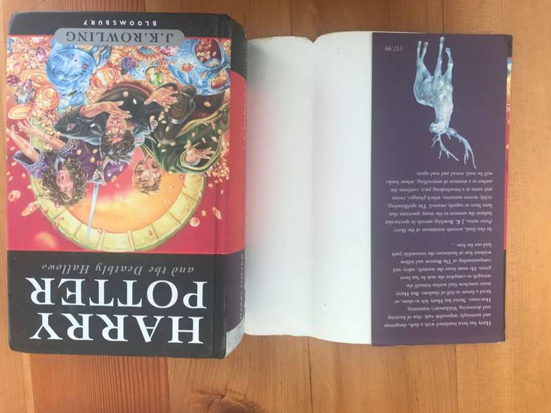 Harry Potter and The Deathly Hallows - J.K. Rowling