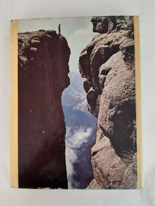 *HALF PRICE SALE!* *SIGNED* Barrier of Spears: Drama of the Drakensberg