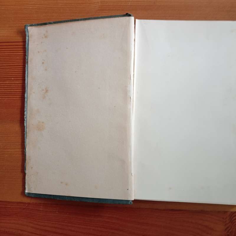 Die Afrikaanse kind in Siekte en Gesondheid `n boek vir ouers en opvoeders deur C. Louis Leipoldt